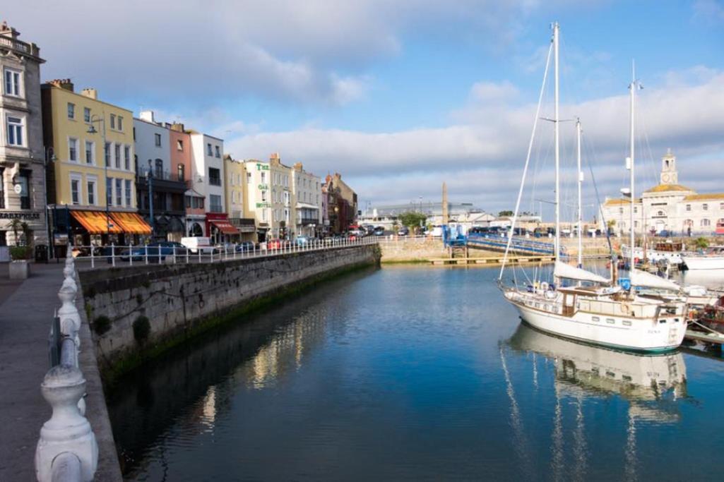 Vitamin Sea Beachfront Apartment Ramsgate - Sleeps 4 ภายนอก รูปภาพ